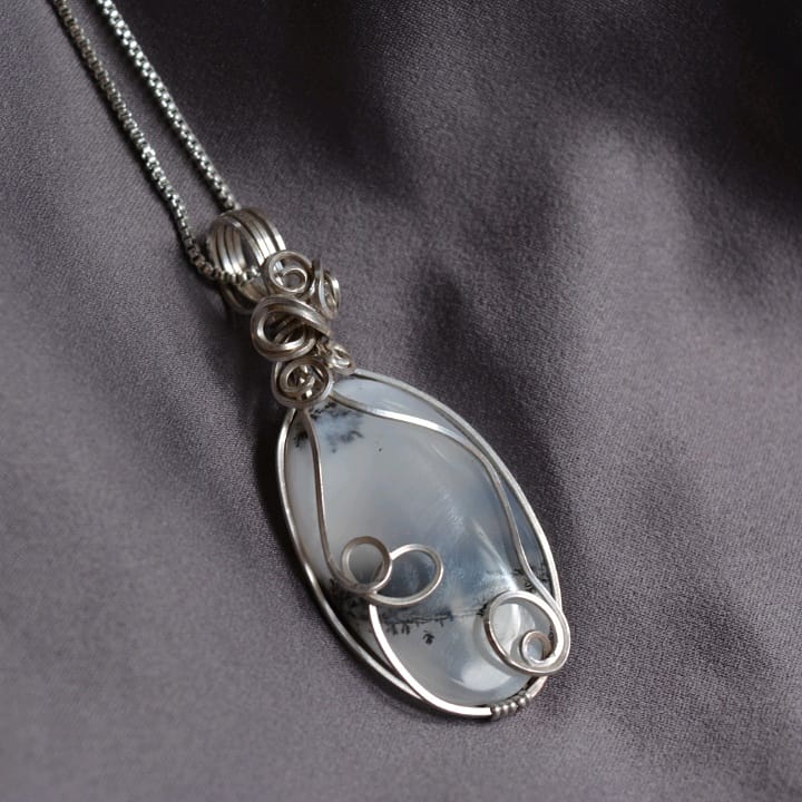 Kianya - dendritic opal pendant