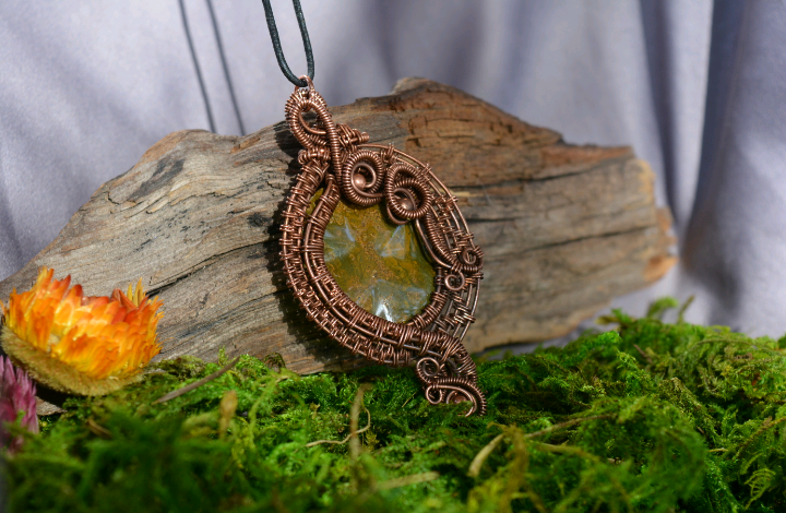 Bronzite Pendant in Antiqued Copper