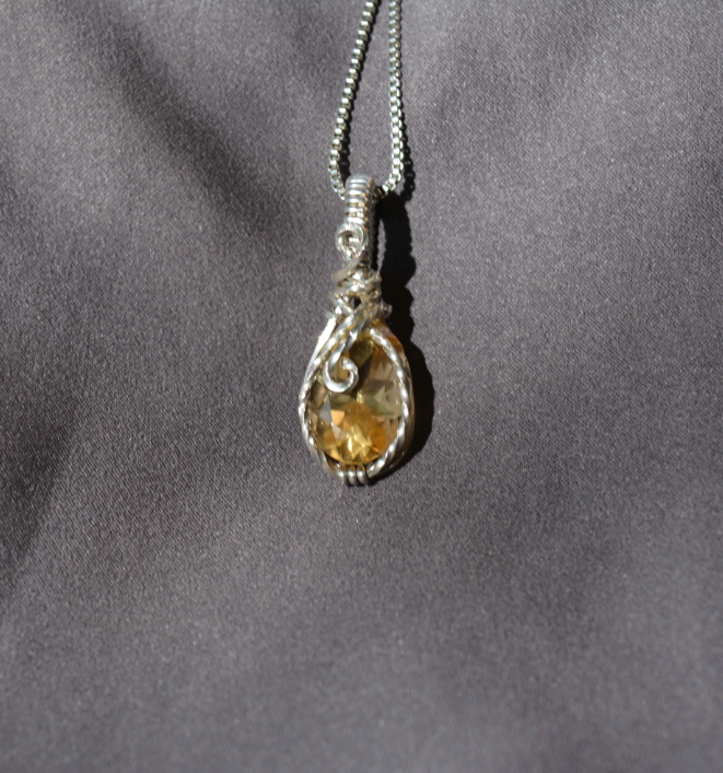 Citrine mini pendant