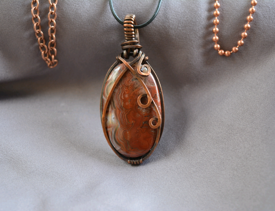 Jove - Red Mexican Crazy Lace Agate Pendant