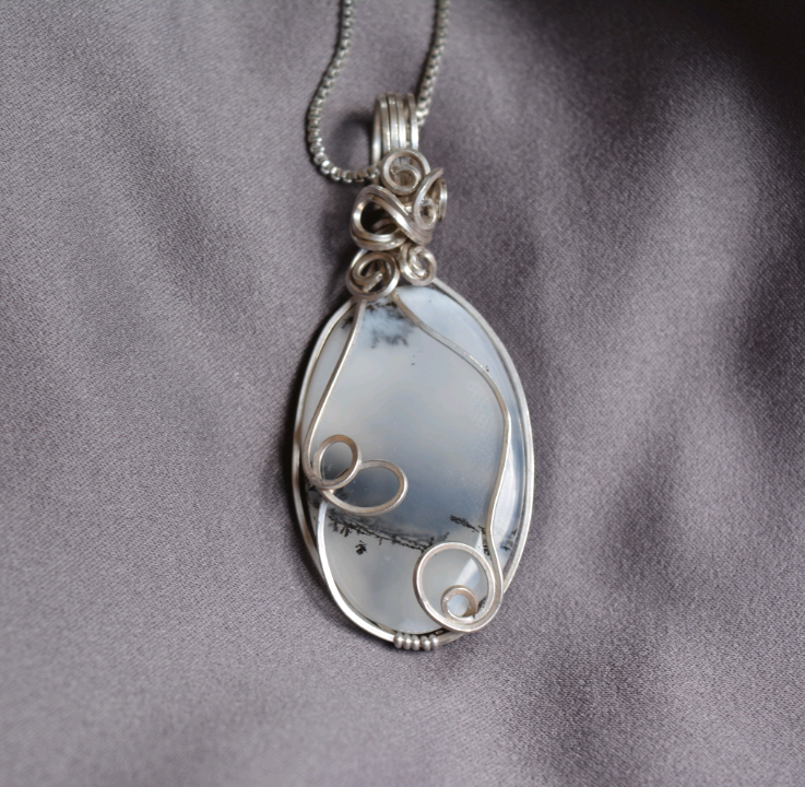 Kianya - dendritic opal pendant
